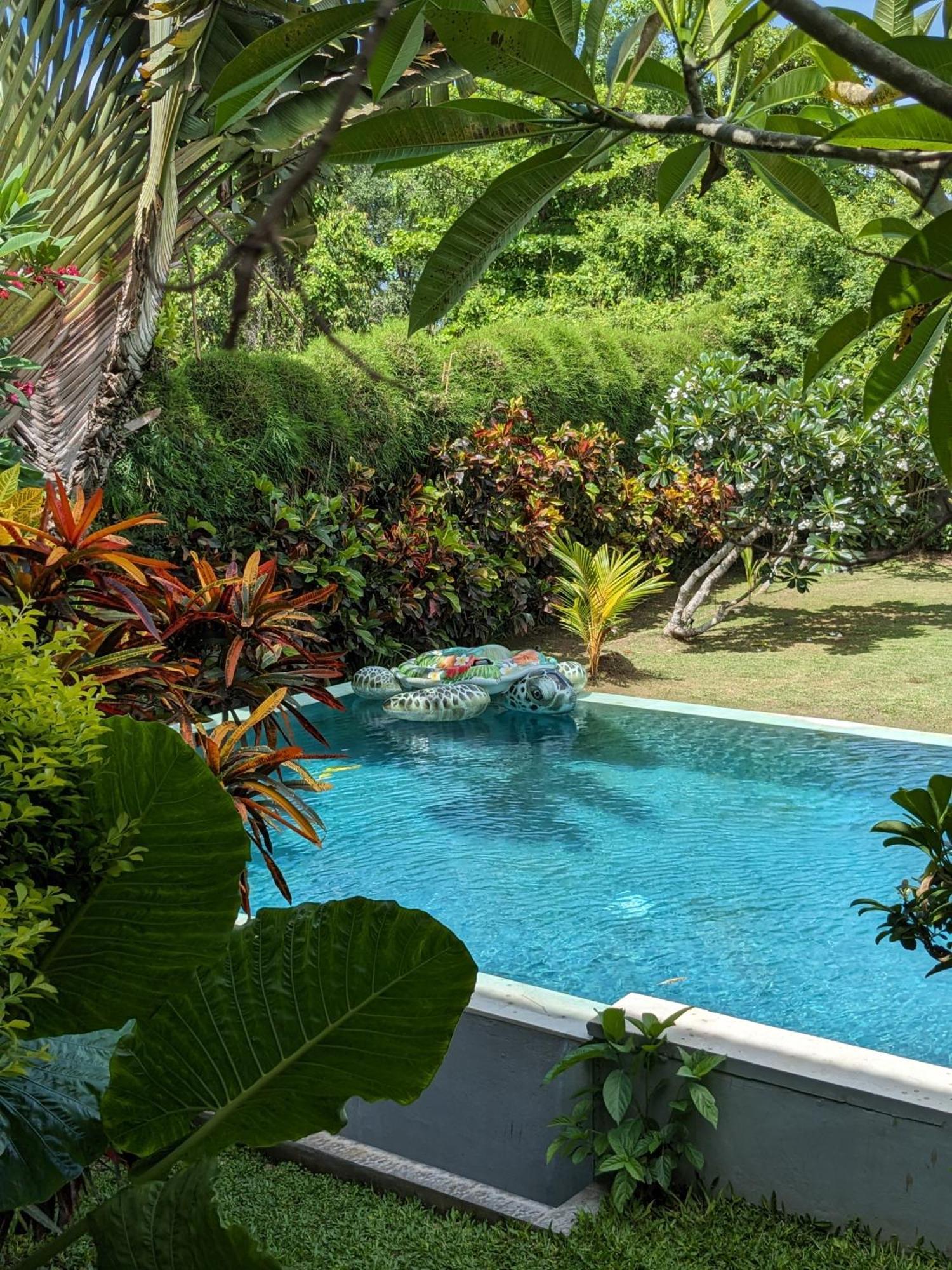Kamayana, Peaceful & Quiet 6br With Huge Pool And Tropical Garden Canggu (Bali)