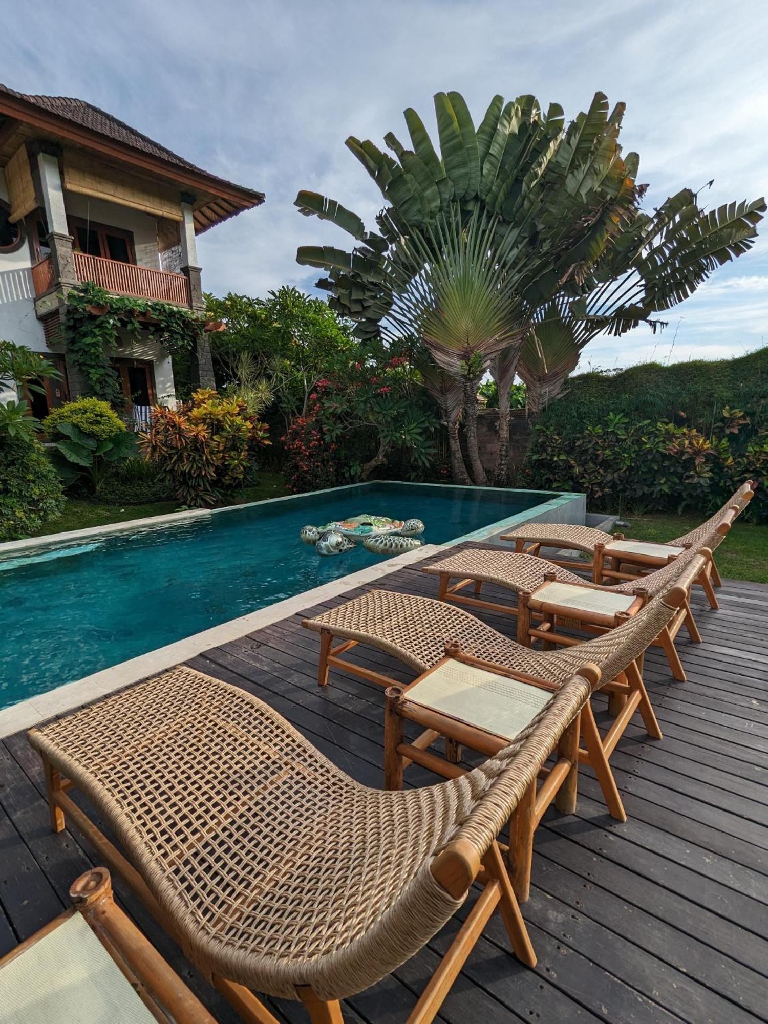 Villa Kamayana, Peaceful & Quiet 6br With Huge Pool And Tropical Garden Canggu (Bali)