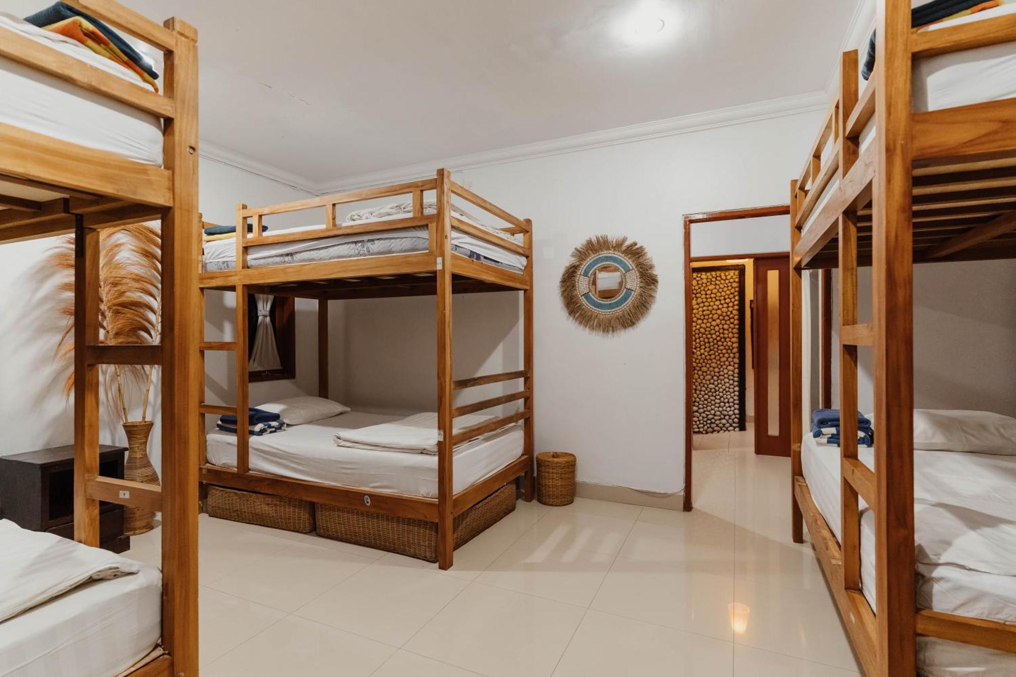 Villa Kamayana, Peaceful & Quiet 6br With Huge Pool And Tropical Garden *
