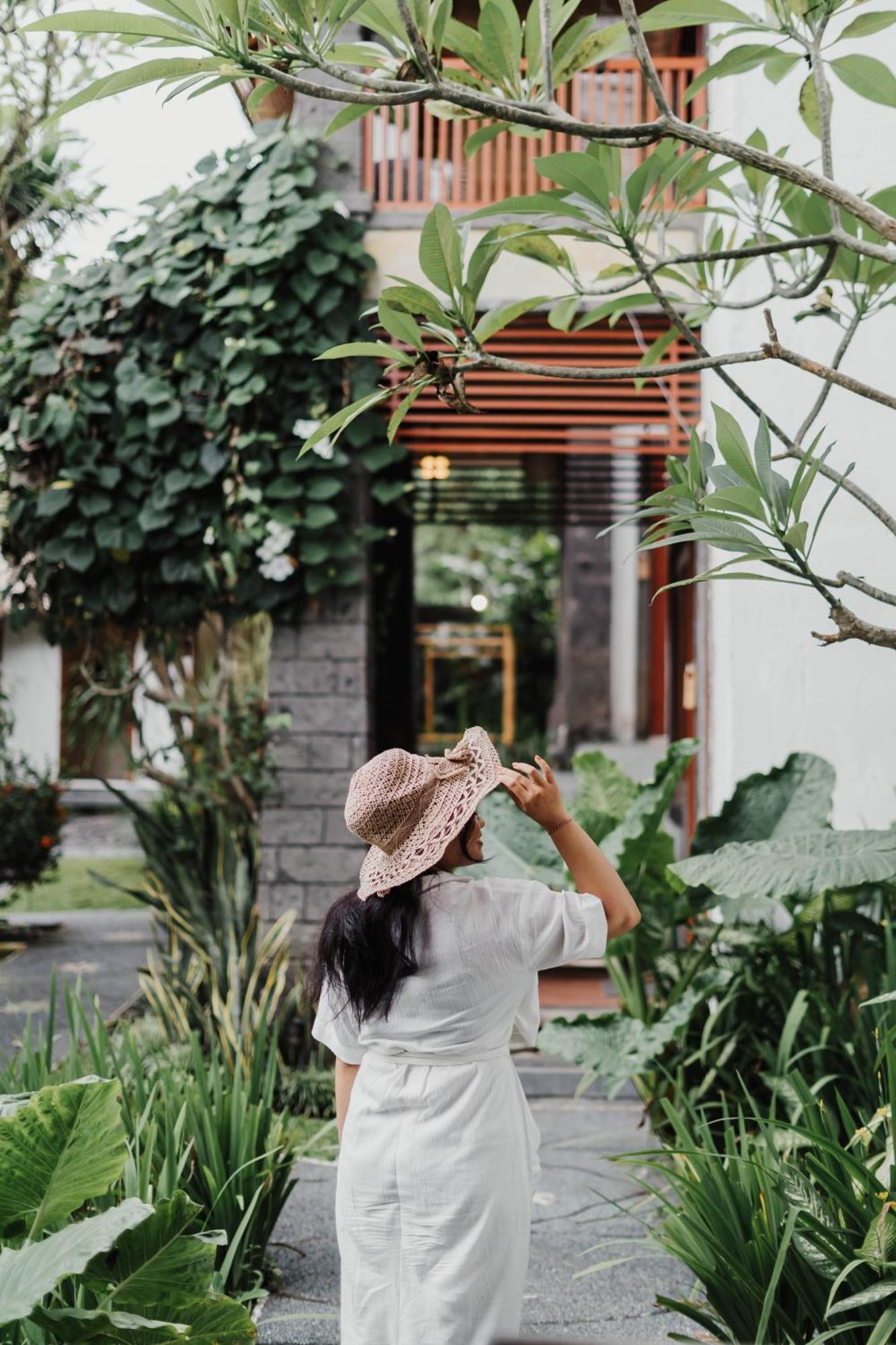 Kamayana, Peaceful & Quiet 6br With Huge Pool And Tropical Garden * Canggu (Bali)