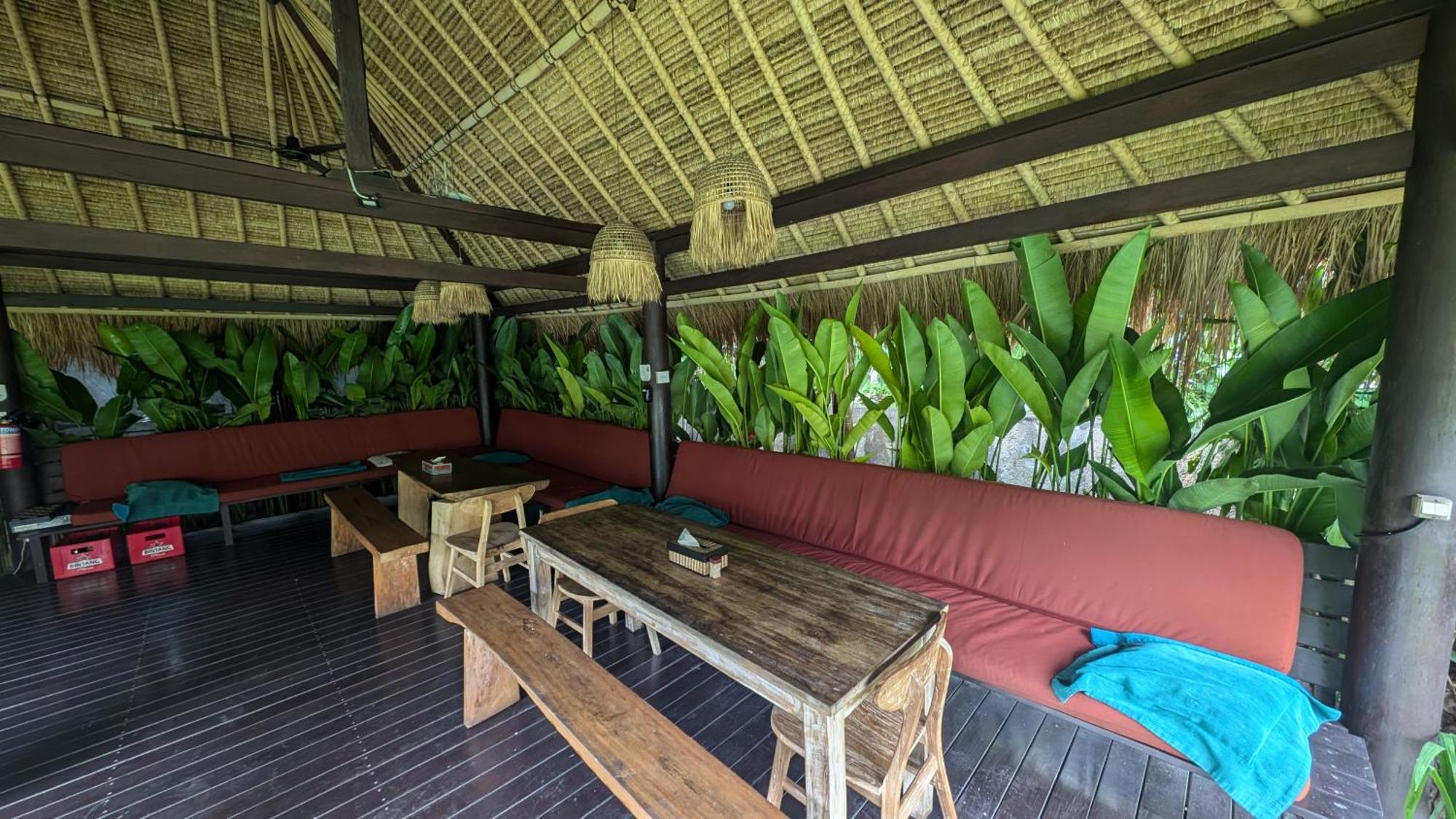 Kamayana, Peaceful & Quiet 6br With Huge Pool And Tropical Garden Villa *