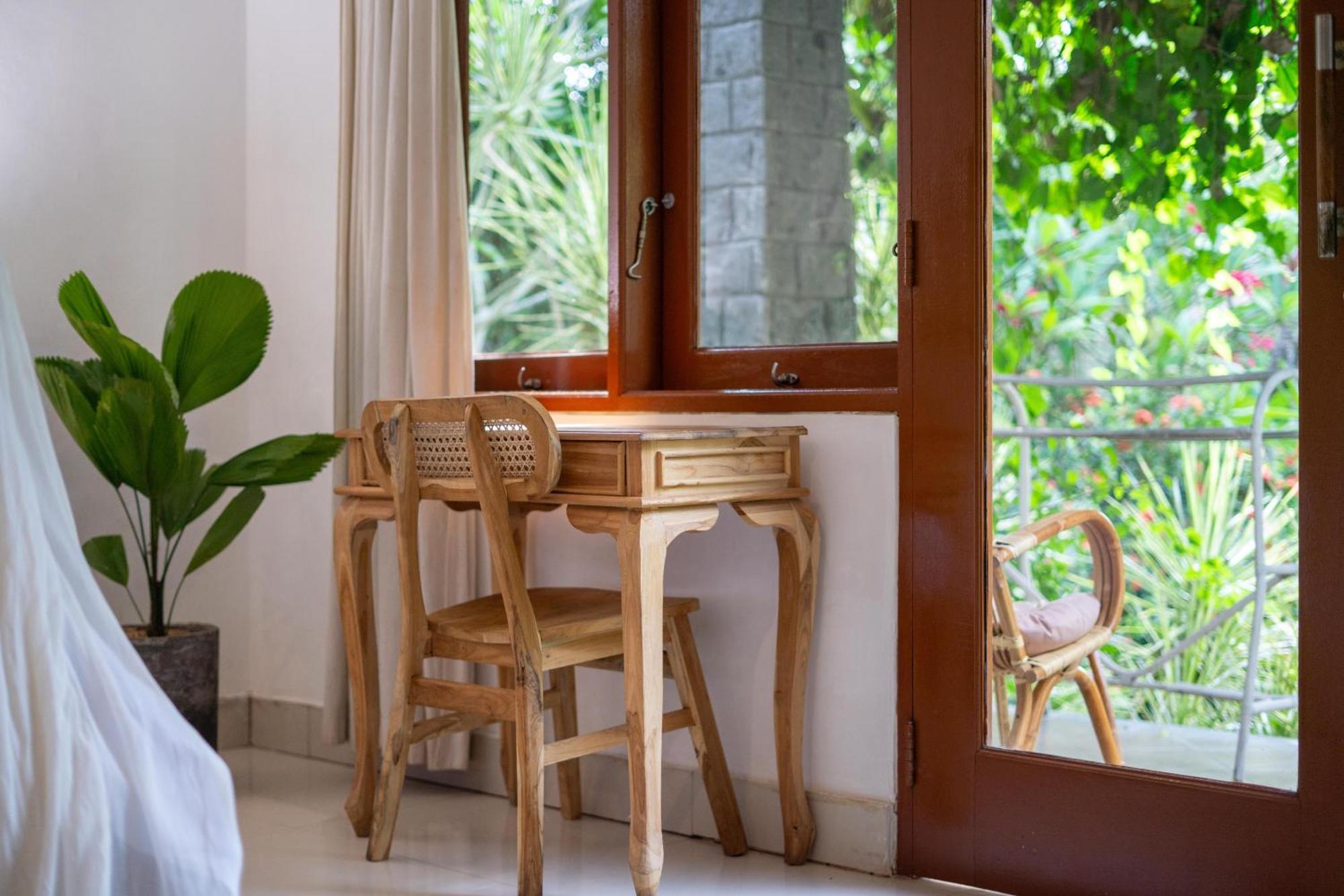 Villa Kamayana, Peaceful & Quiet 6br With Huge Pool And Tropical Garden *