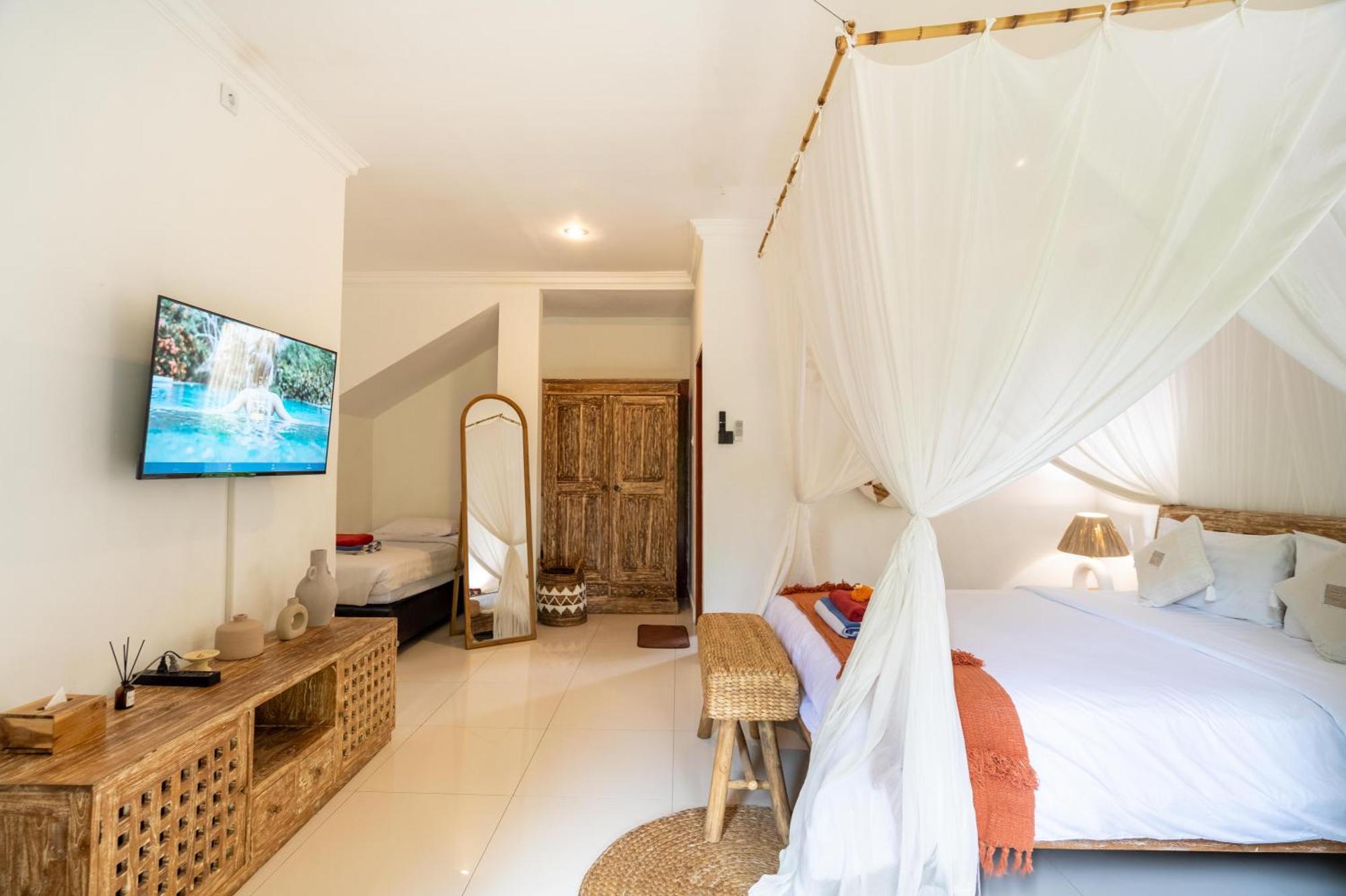 Villa Kamayana, Peaceful & Quiet 6br With Huge Pool And Tropical Garden Canggu (Bali)