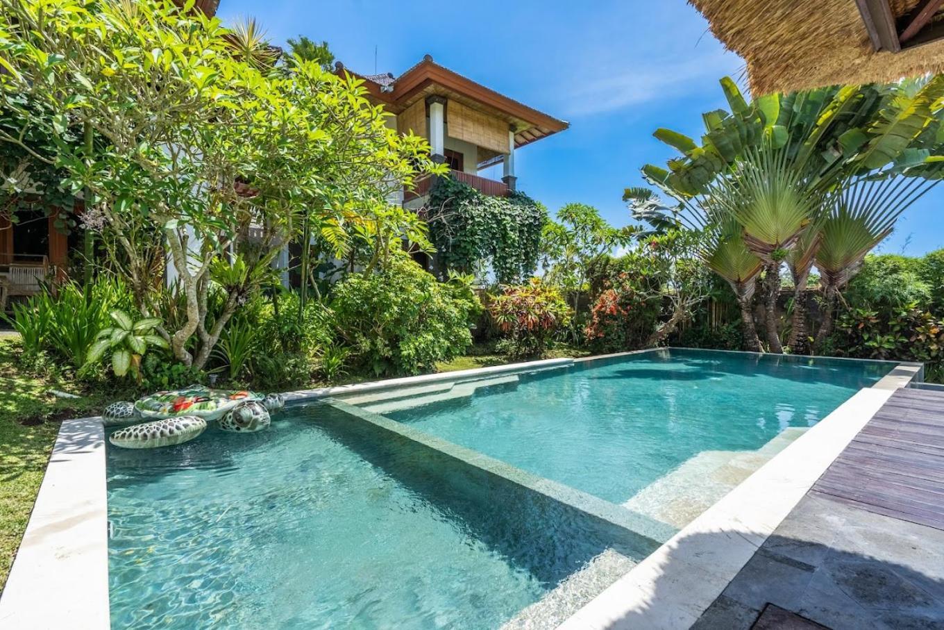 Kamayana, Peaceful & Quiet 6br With Huge Pool And Tropical Garden