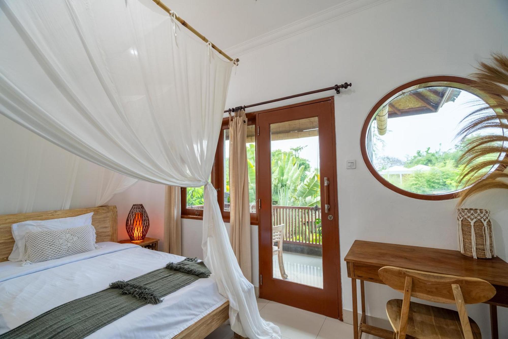 Kamayana, Peaceful & Quiet 6br With Huge Pool And Tropical Garden